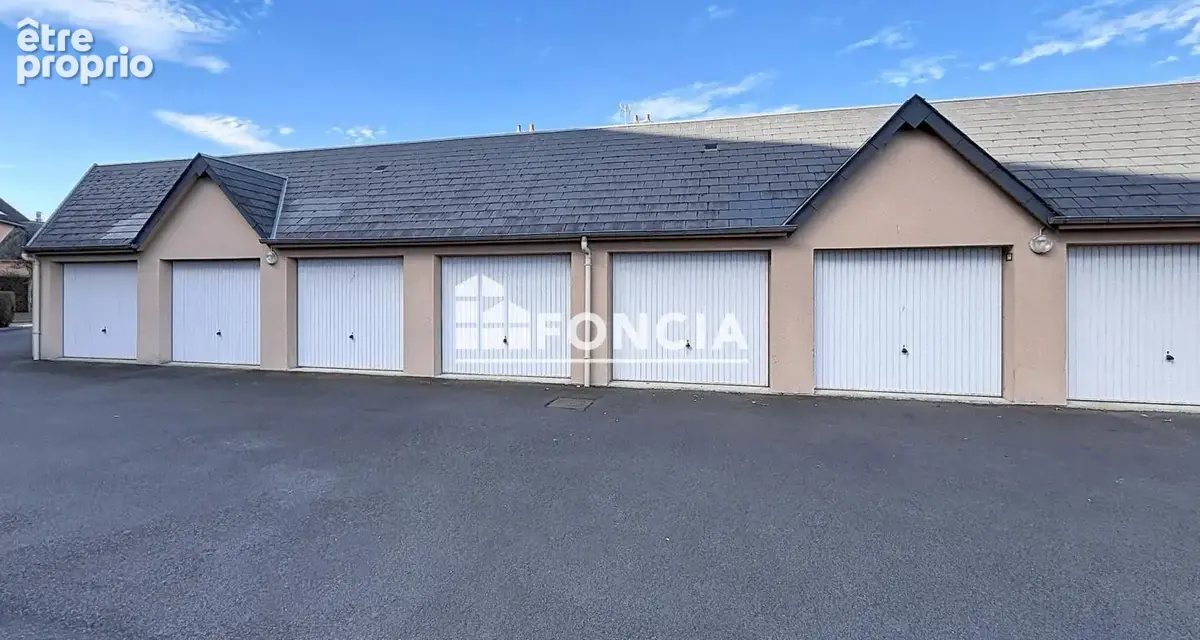  Lisieux — Appartement 2 chambres avec Ascenseur, balcon-terrasse, garage et une place de parking privative - photo 8