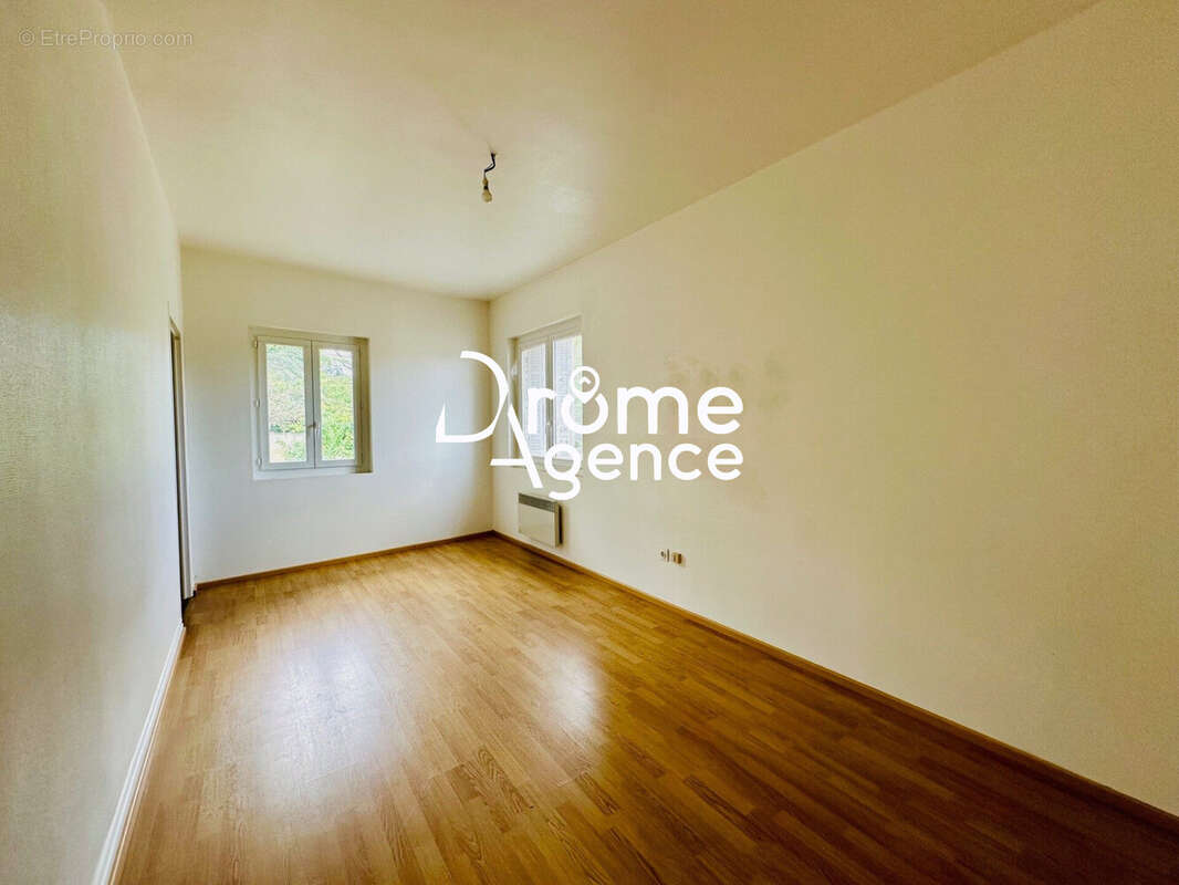 Maison 85 m² à Beaumont-Les-Valence  - photo 7