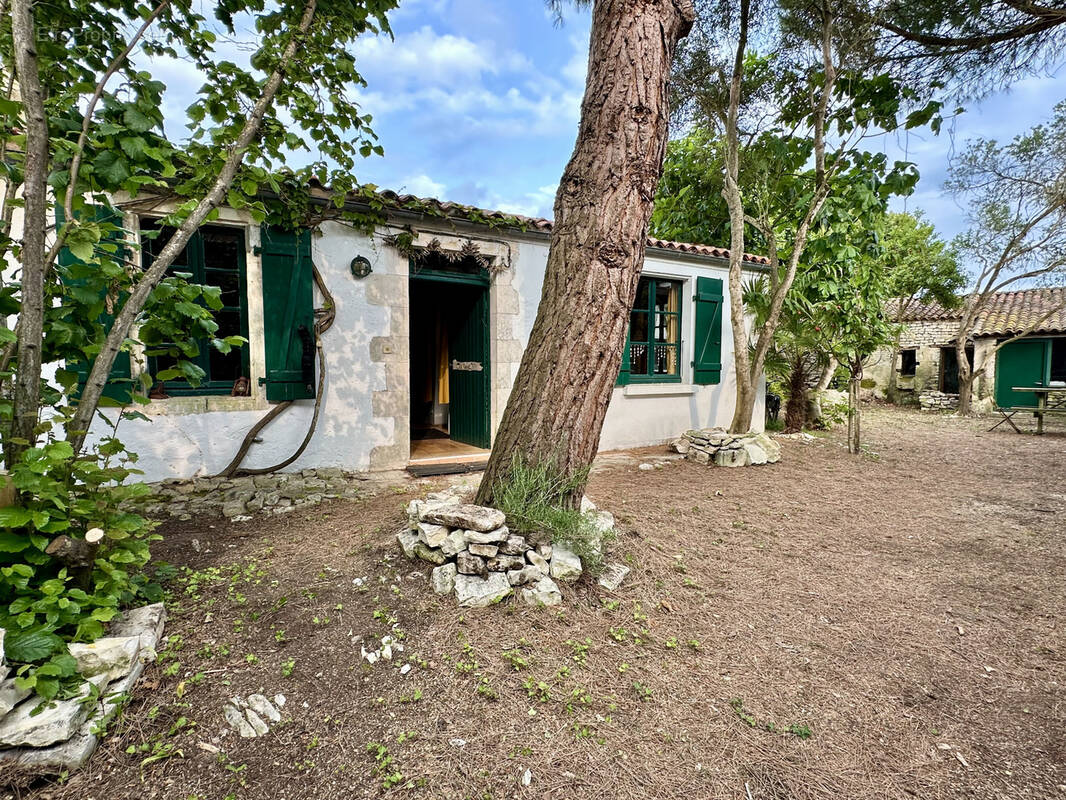 Maison à LA COUARDE-SUR-MER