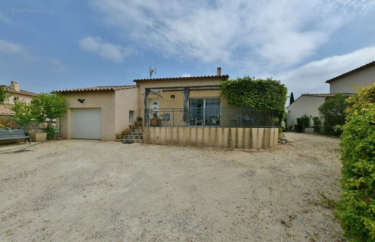 Maison à UZES