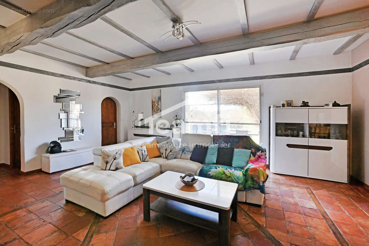 Maison à BOISSET-ET-GAUJAC