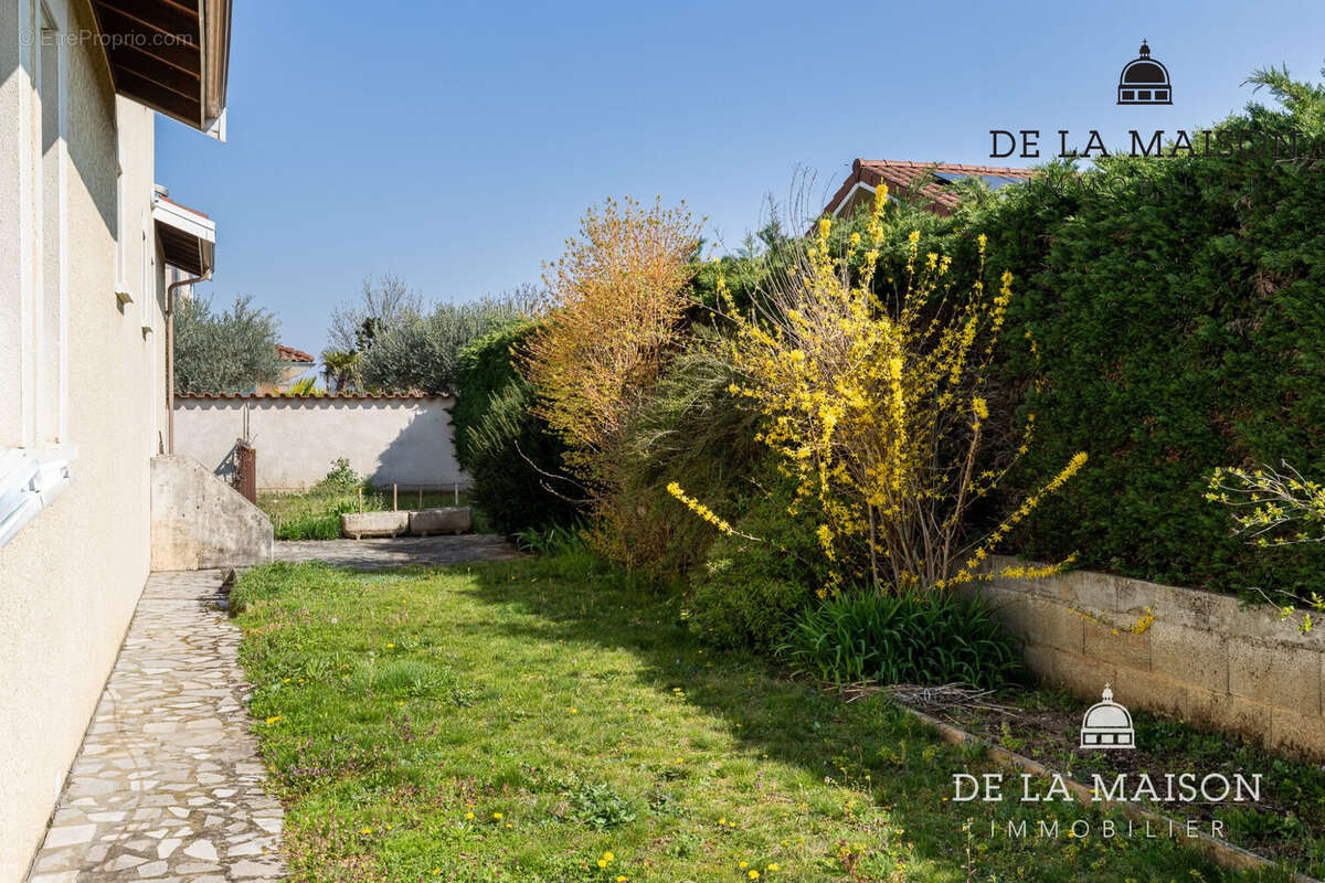 Maison à SAINT-PRIEST