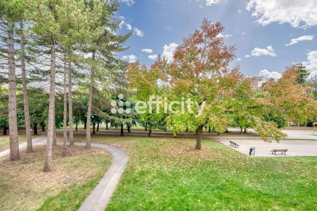 Appartement à SAINT-GRATIEN