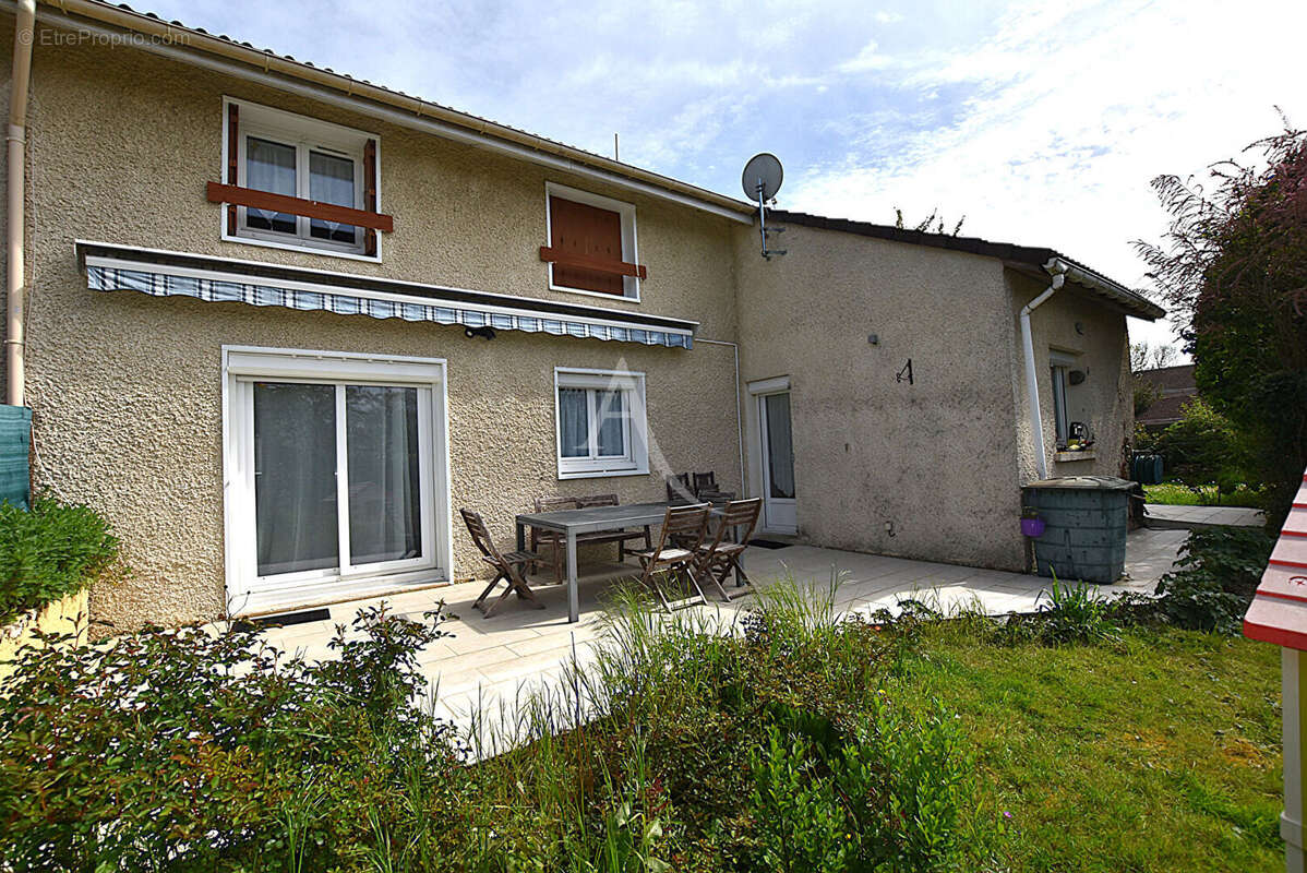 Maison à COMBS-LA-VILLE