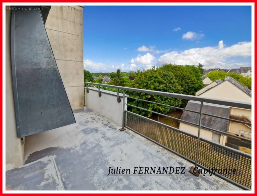 Dpt Indre et Loire (37), à vendre CHAMBRAY LES TOURS Appartement T2 de 41.72m² et 2 places de parking - photo 10