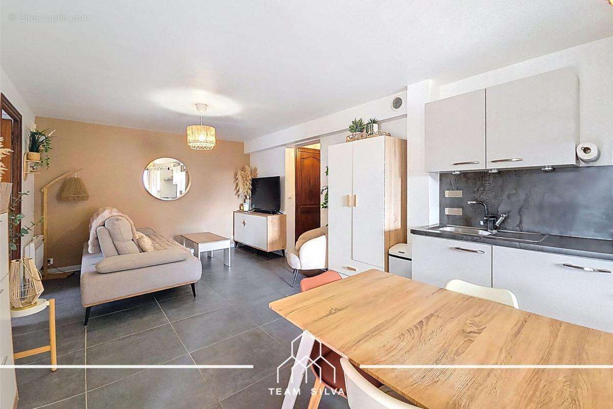 Appartement à TERNAY