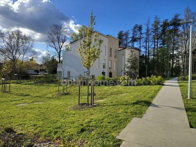 Duplex moderne en dernier étage avec terrasses et garage à Craponne - photo 11