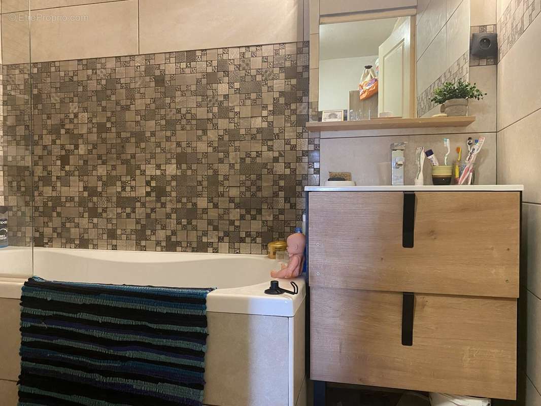 Maison à BELLEGARDE