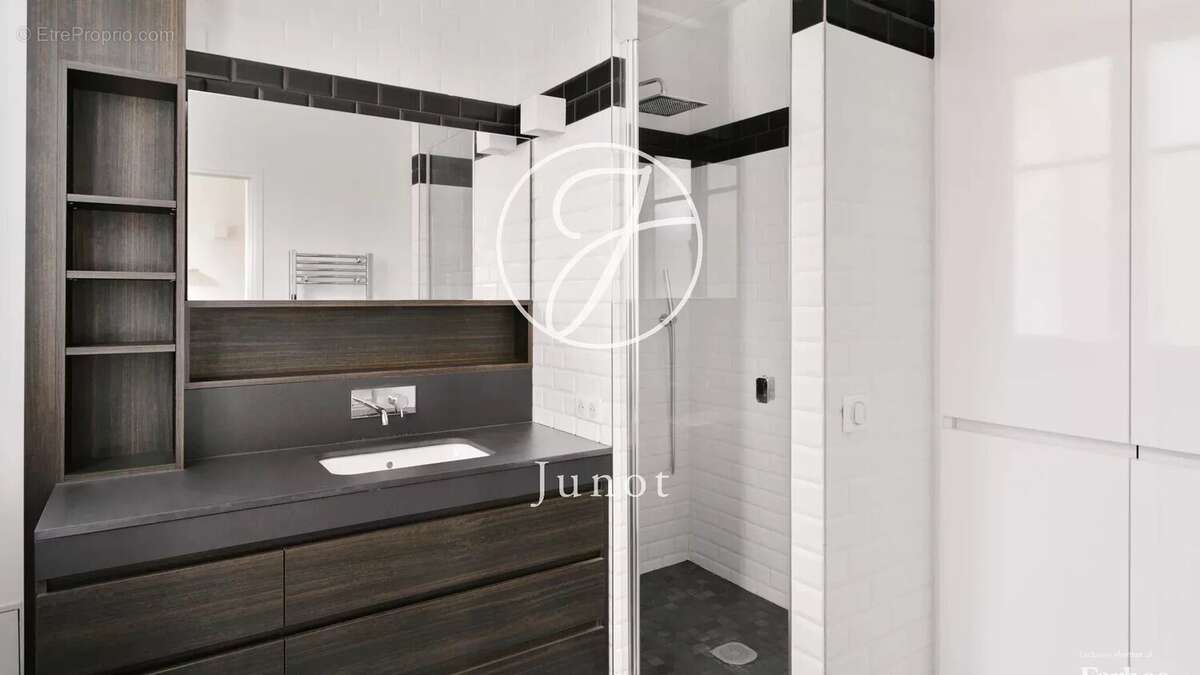 Appartement à PARIS-6E
