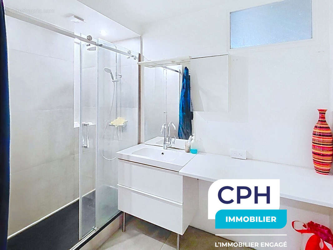 Appartement à AUBERVILLIERS