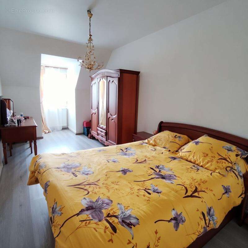 Maison à VAUX-SUR-SEINE