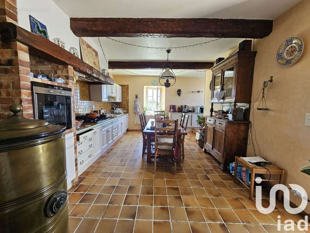 Maison 362 m² à Saint-Pierre-De-Vassols  - photo 7