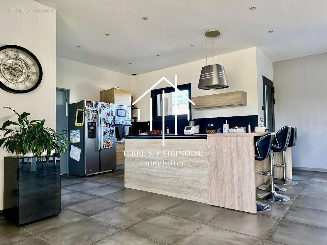 Maison à VALLON-PONT-D&#039;ARC