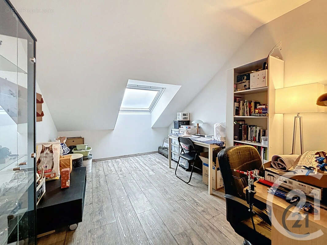 Appartement à MOISSY-CRAMAYEL