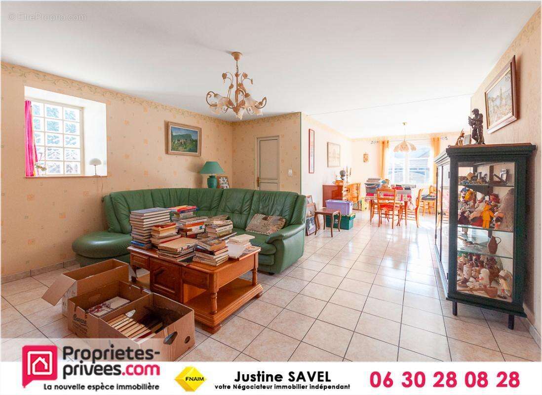 Maison à REUILLY