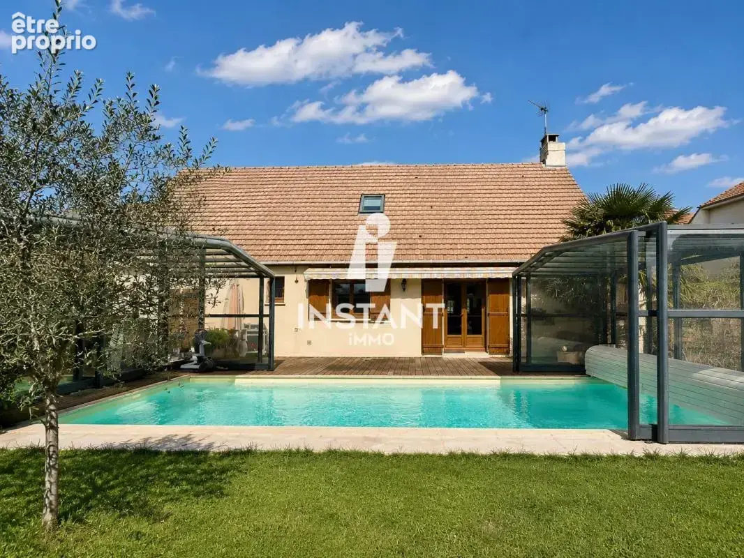 Maison à GRANDPUITS-BAILLY-CARROIS