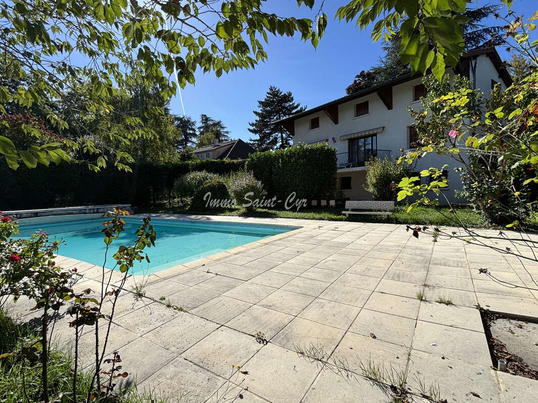 Maison à SAINT-CYR-AU-MONT-D'OR