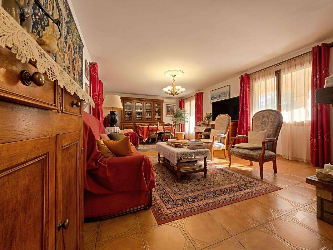 Maison provençale avec jardin et garages à vendre à brignoles - photo 14