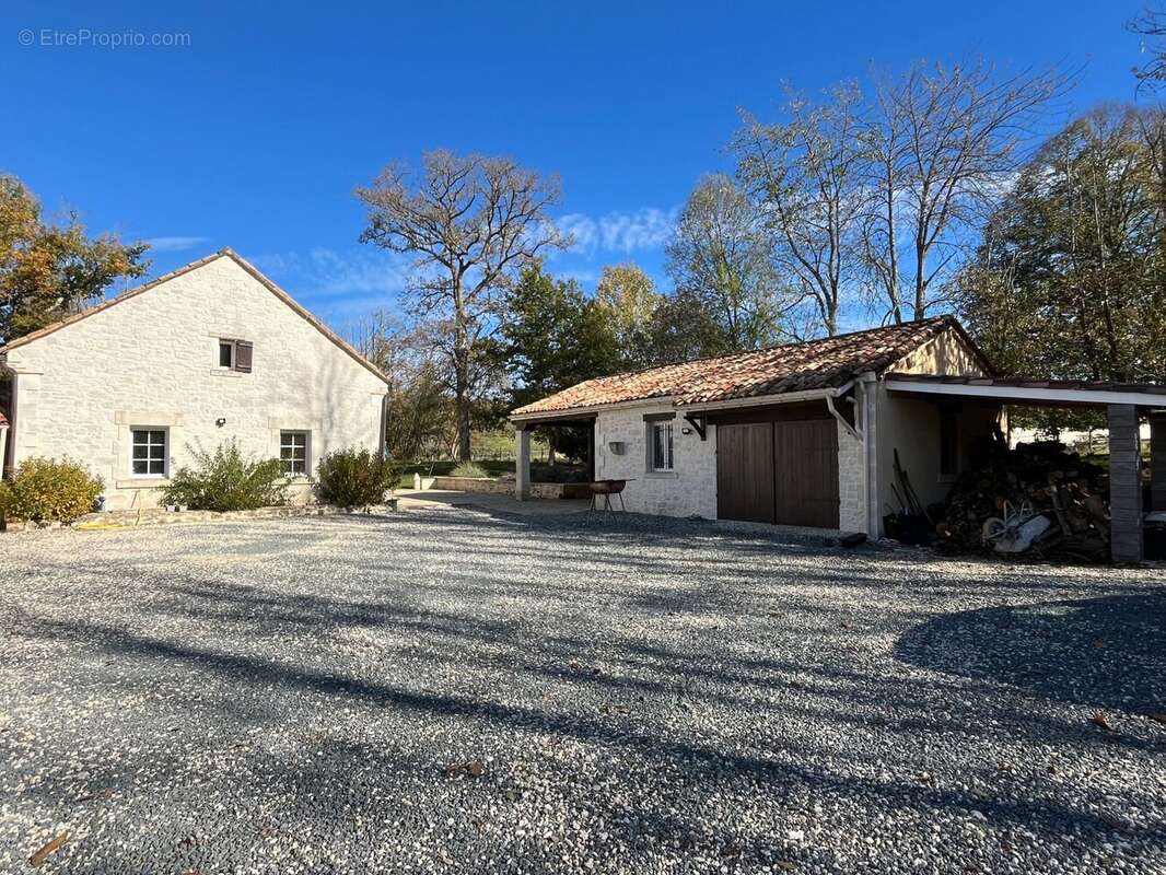 Maison à LAMONZIE-MONTASTRUC