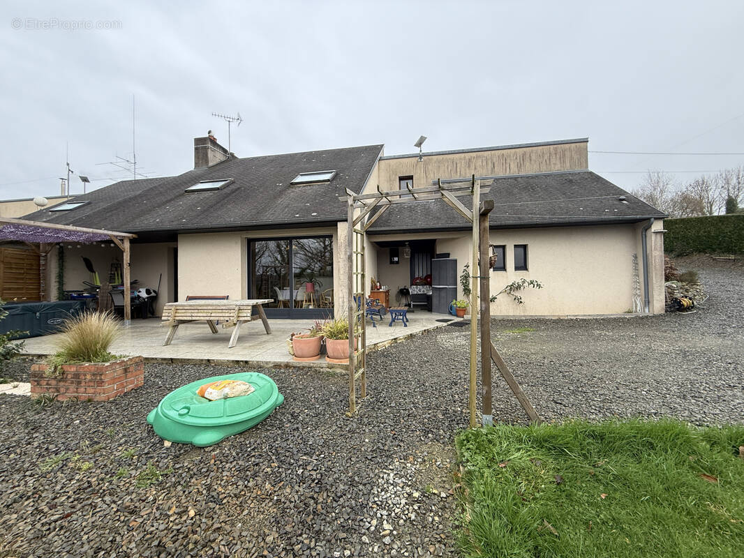 Maison à ISIGNY-LE-BUAT