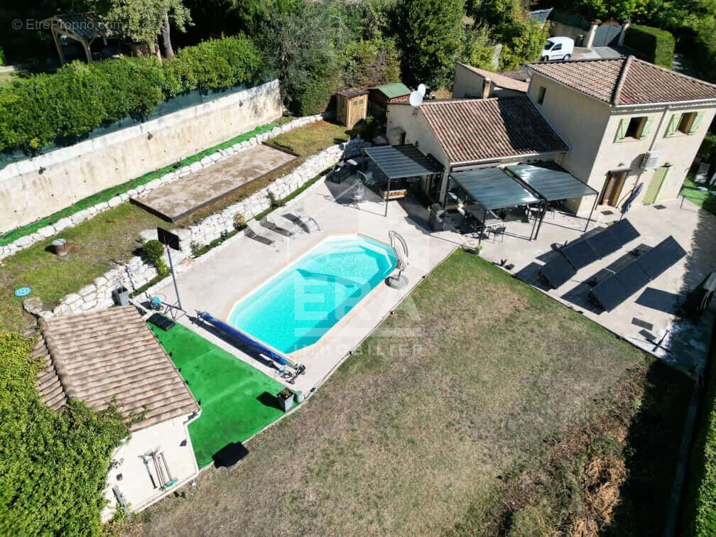 Maison à SAINT-JEANNET