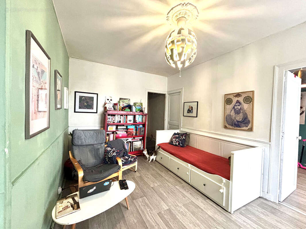 Maison à SAINT-ETIENNE-DE-CHIGNY