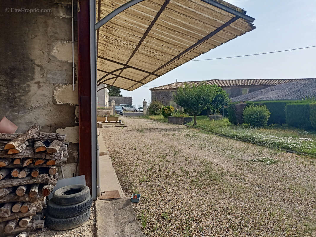 Maison à SAINTE-RAMEE