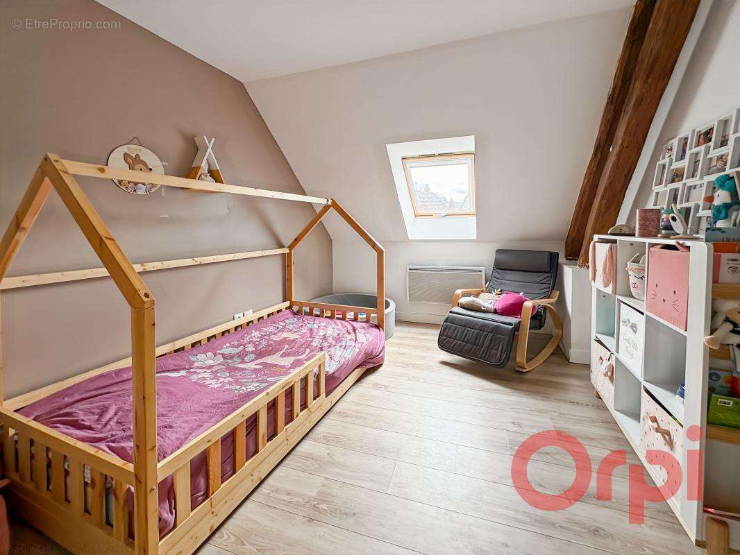 Maison à SAINT-AMAND-MONTROND