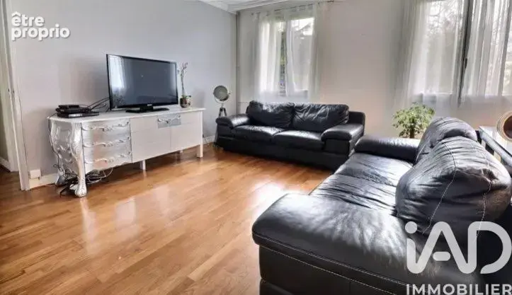 Photo 1 - Appartement à LOUVECIENNES