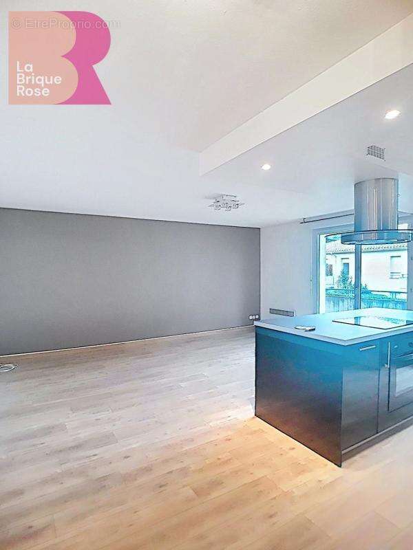 Appartement à AUCAMVILLE