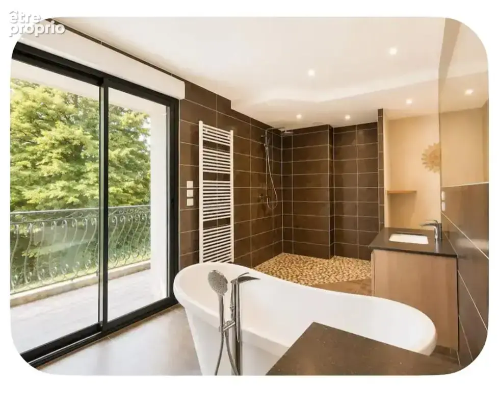 Maison 6 pièces 155 m² à vendre à Chasseneuil-Du-Poitou (86360) - photo 17