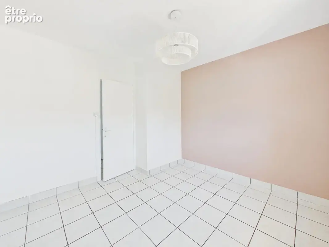 Appartement  rénové T4 - 60 m2 quartier Montplaisir - photo 11