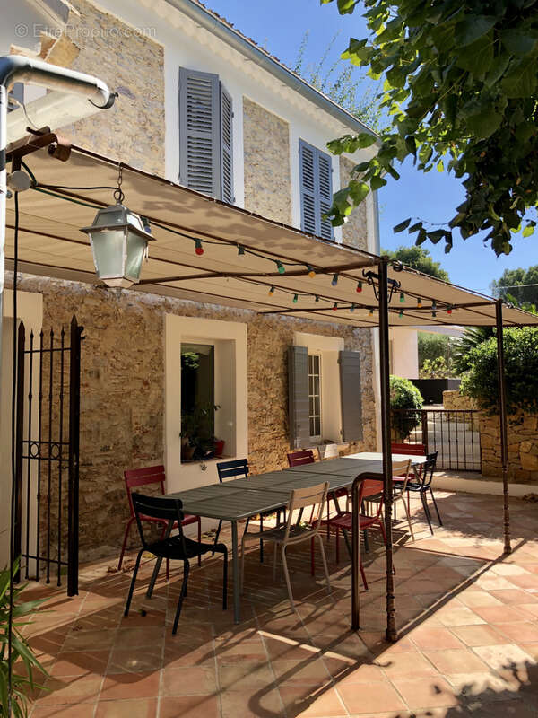 Maison à SIX-FOURS-LES-PLAGES