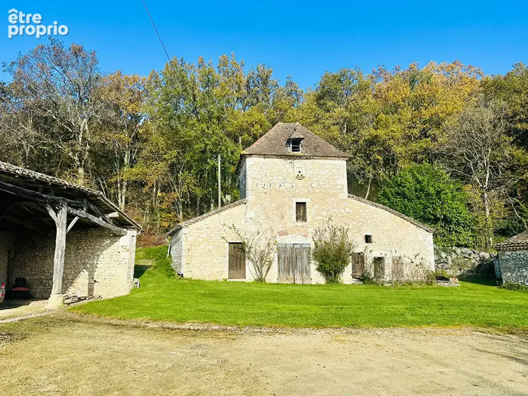 Propriété de charme en pleine nature 2 maisons en pierre et dépendances - photo 4