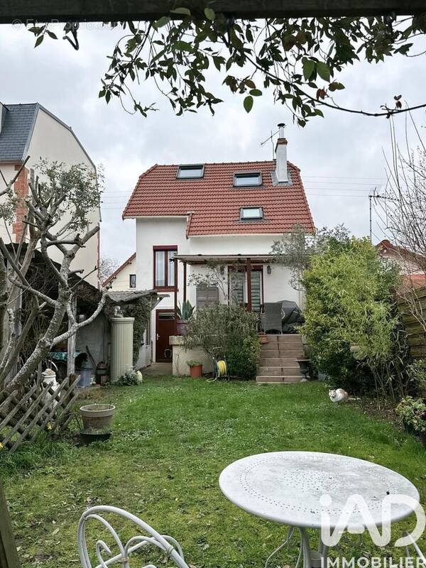 Photo 1 - Maison à SARTROUVILLE