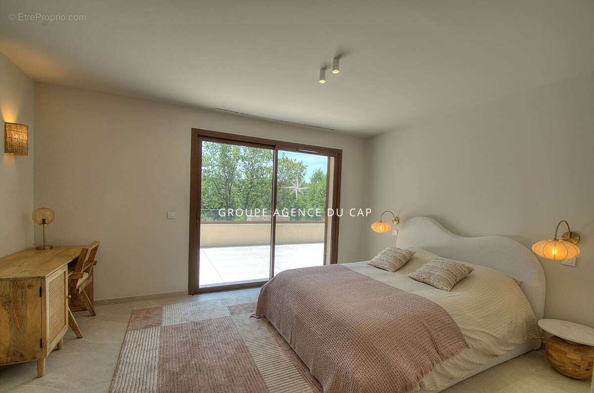 Villa de grand standing à vendre à Tourrettes, coeur de golf - 3600000 - photo 16