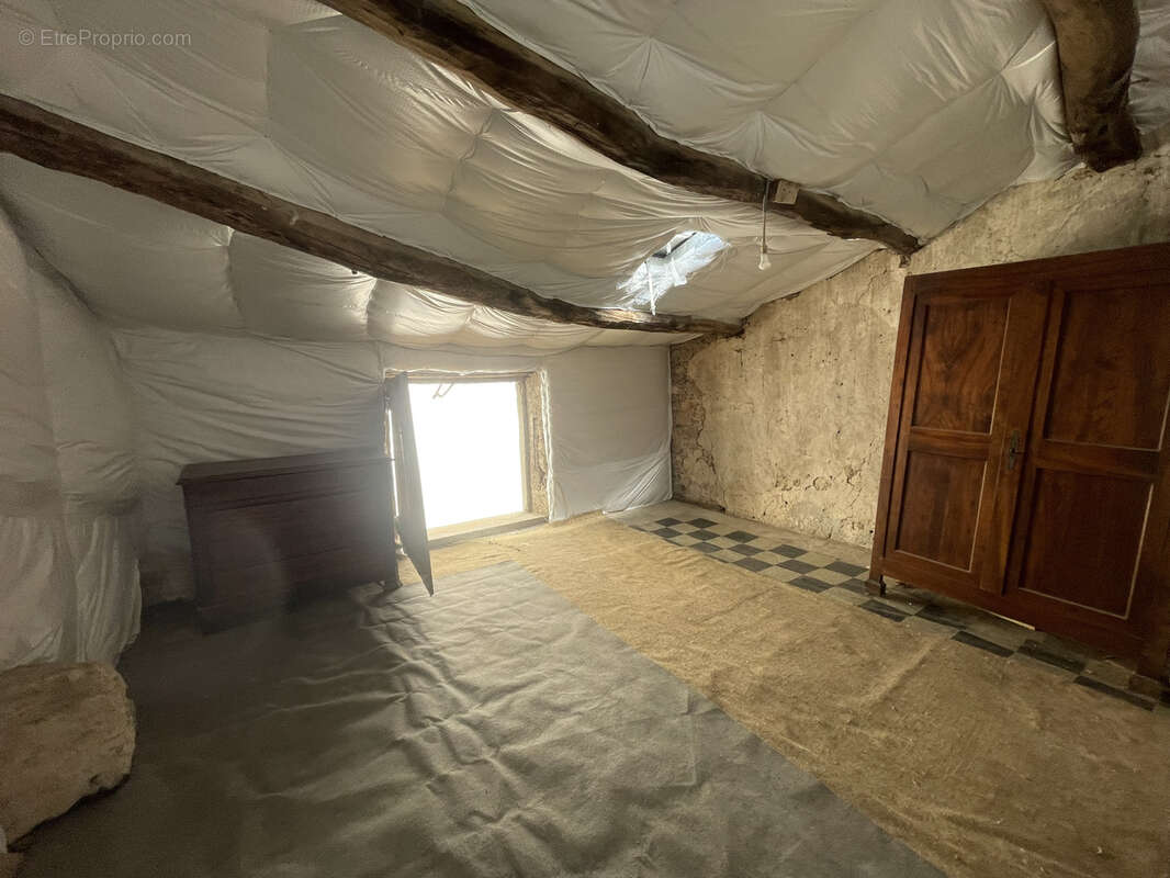 Maison à SAINT-BAUZILLE-DE-LA-SYLVE