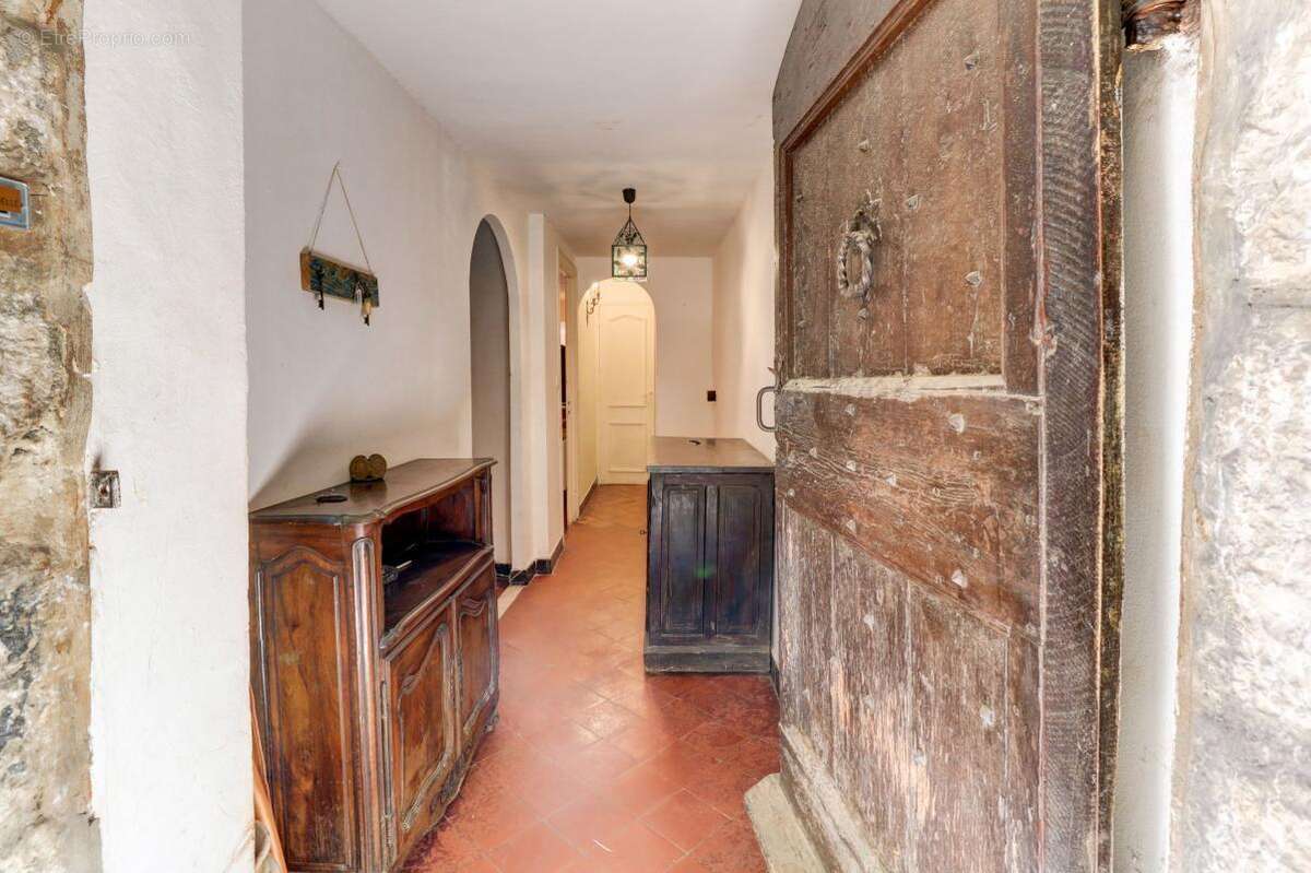 Appartement à PEILLON