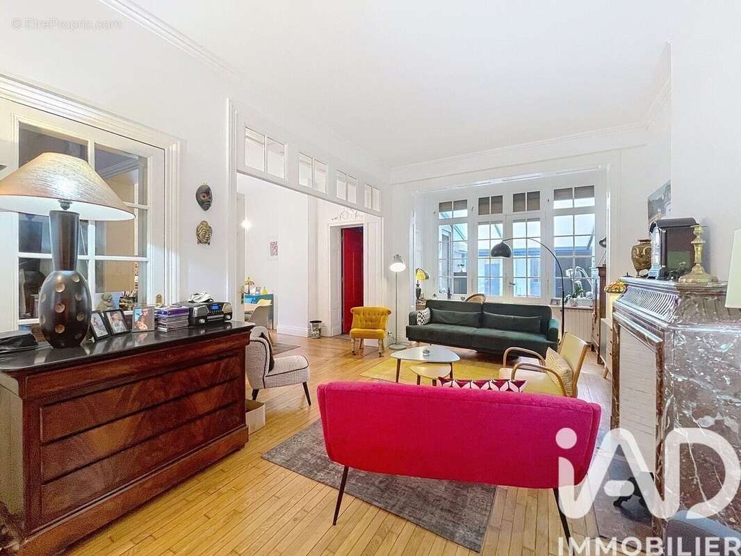 Maison 239 m² à Douai  - photo 4