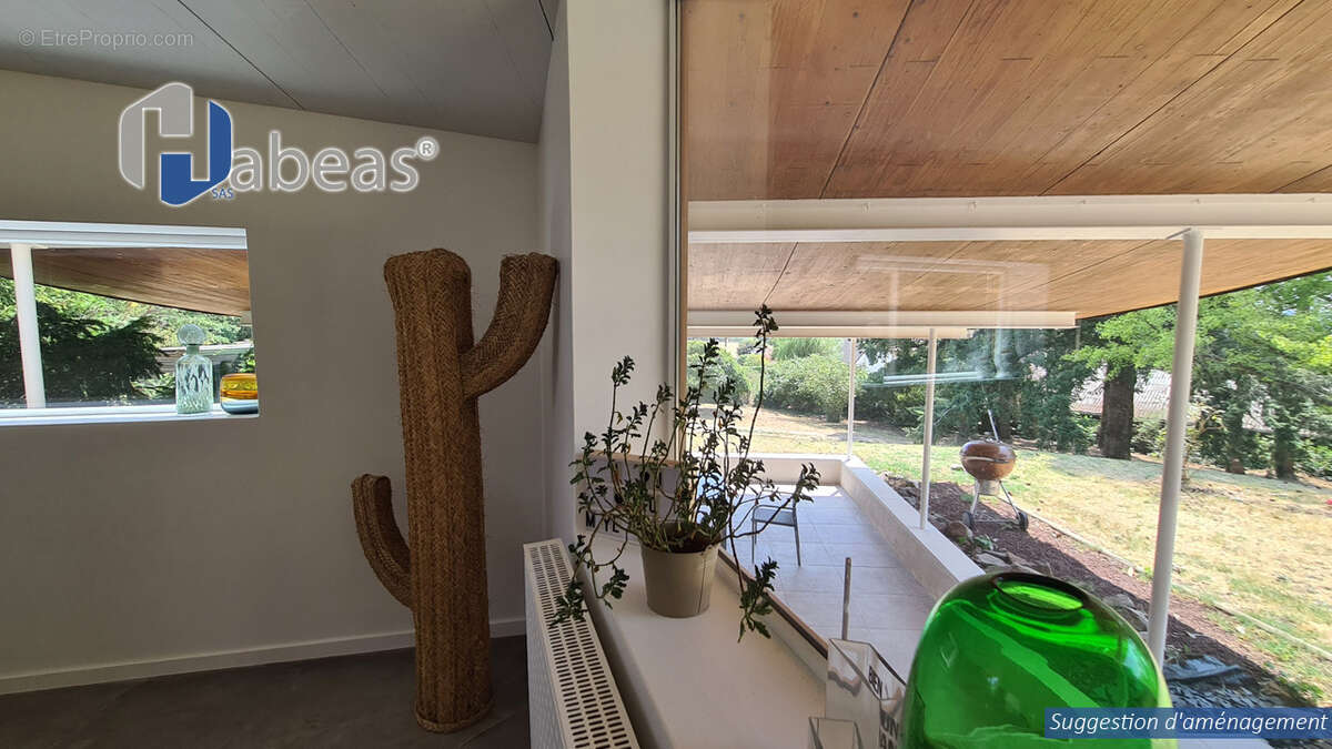 À 45 min de Lyon – Maison d’architecte unique de 330m², 6 chambres, avec piscine 10x5 au cœur de 5 800 m² de parc arboré - photo 11