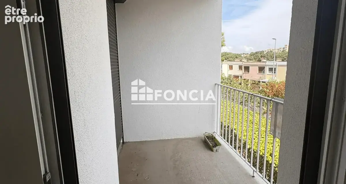 Béziers – Appartement T3 de 70 m² deux balcons, au calme en 1er étage vue dégagée - photo 3