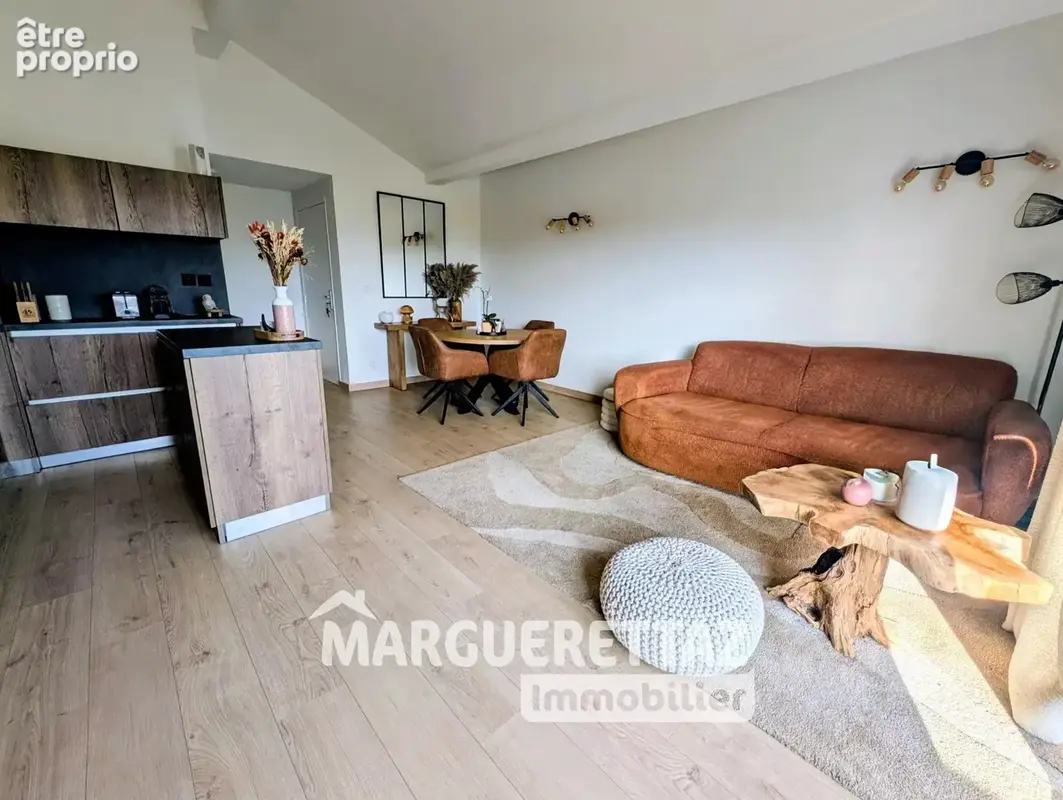 T3 58m² avec balcon dernier étage - photo 2