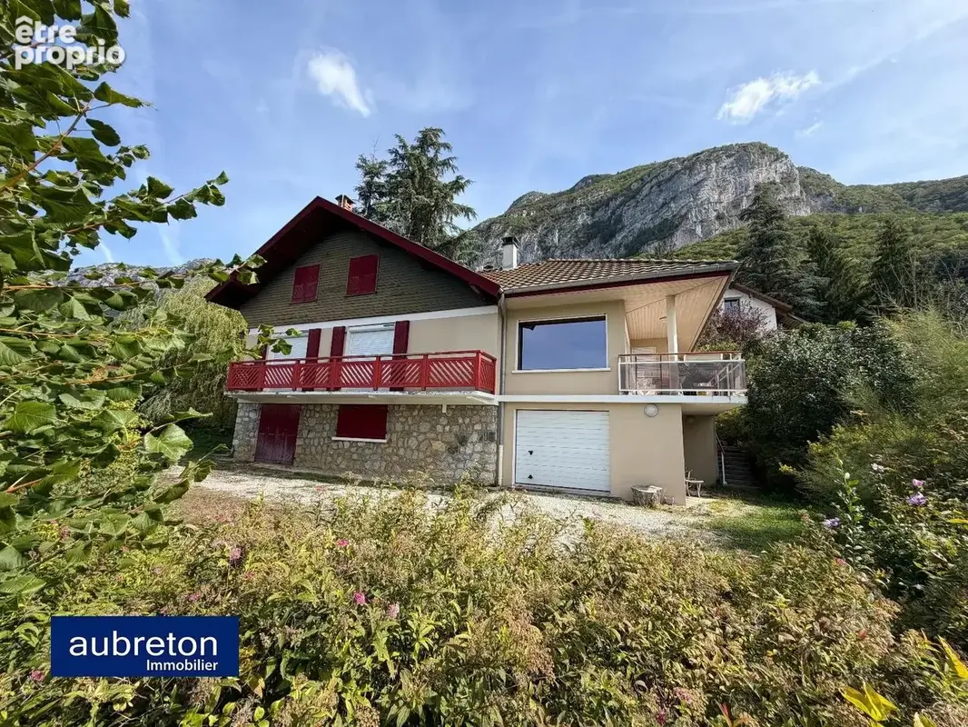 Maison 6 pièces 169 m² à vendre à Veyrier-Du-Lac (74290) - photo 2