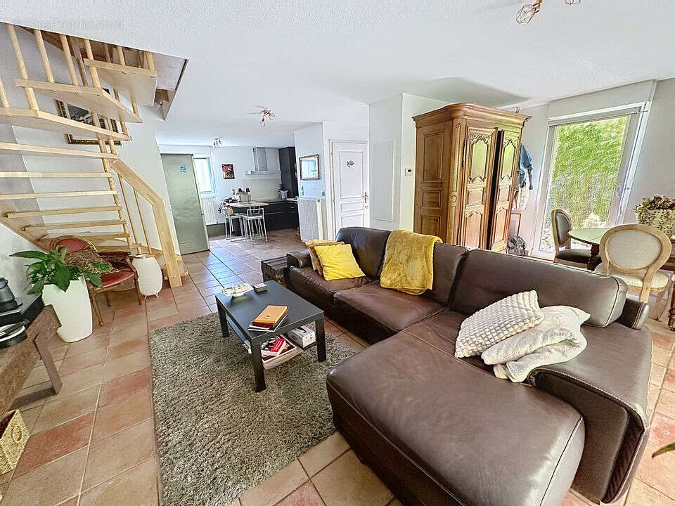 Maison mitoyenne 5 pièces 110 m² avec jardin - photo 4
