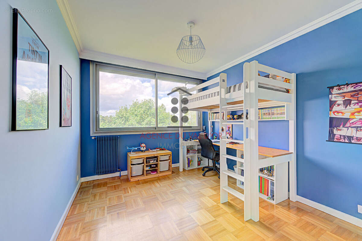 Appartement Saint-Cloud / 5 pièces 112,17 m2 / En parfait état avec une belle vue dégagée - photo 7