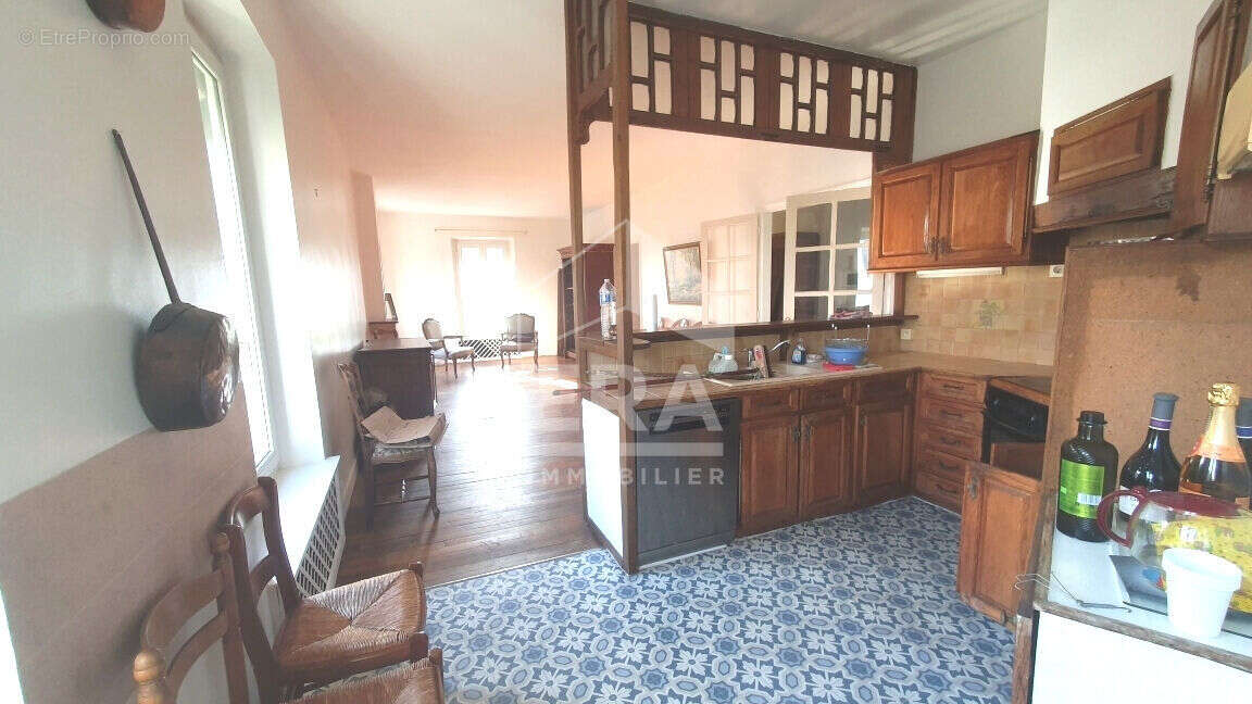 Appartement à SAINT-MAUR-DES-FOSSES