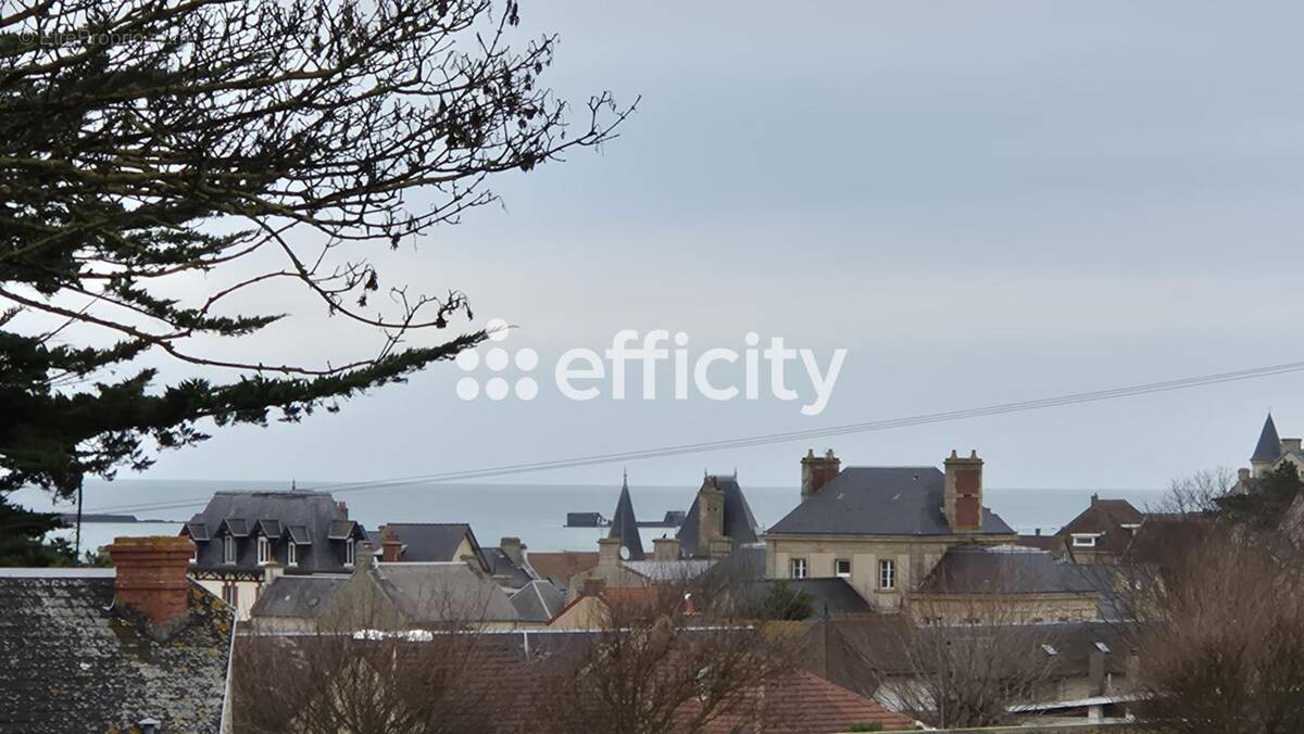 Maison à ARROMANCHES-LES-BAINS