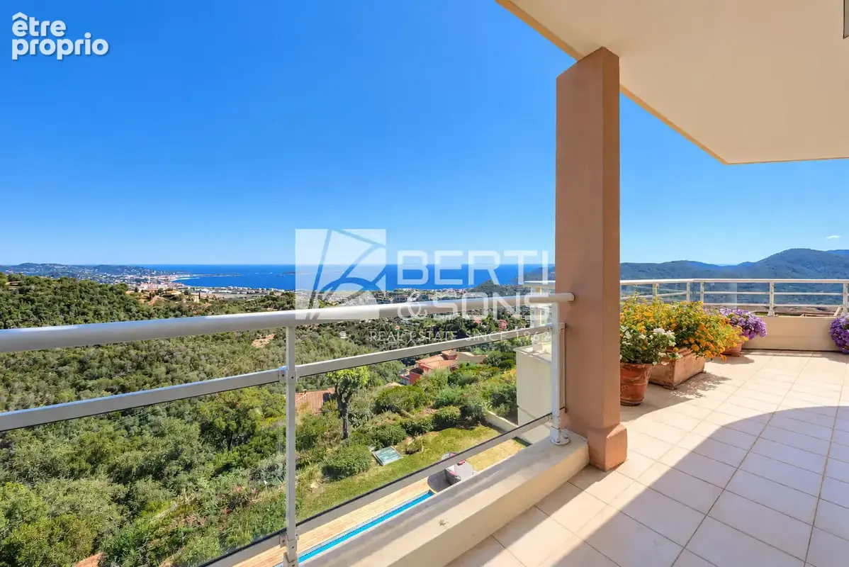 Exclusivite - grand duc - dernier etage villa toit piscine privee vue mer panoramique au calme  120m² + 151m² exterieur! - photo 3