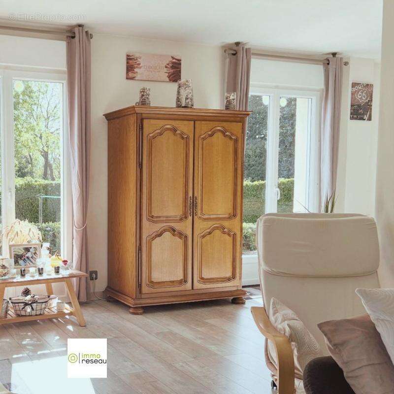 Maison à SAINT-HYMER