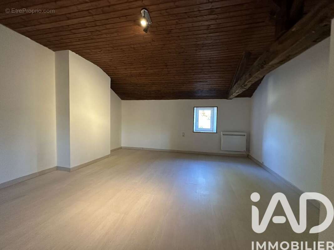 Photo 8 - Maison à MAIRE-LEVESCAULT